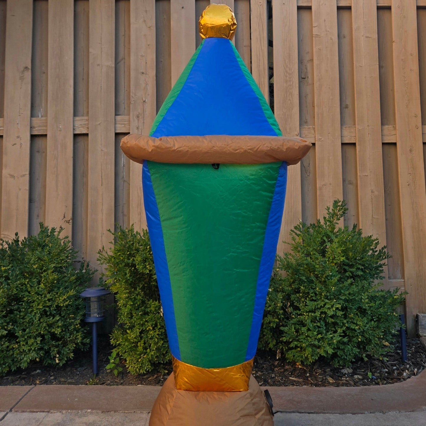 Egyptian Fanoos Inflatable - New Traditions Store